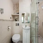 Apartment Royal Baths Inviting By Bookinghost *