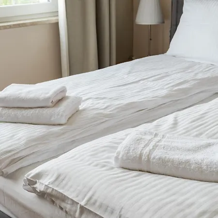 Apartment Royal Baths Inviting By Bookinghost *